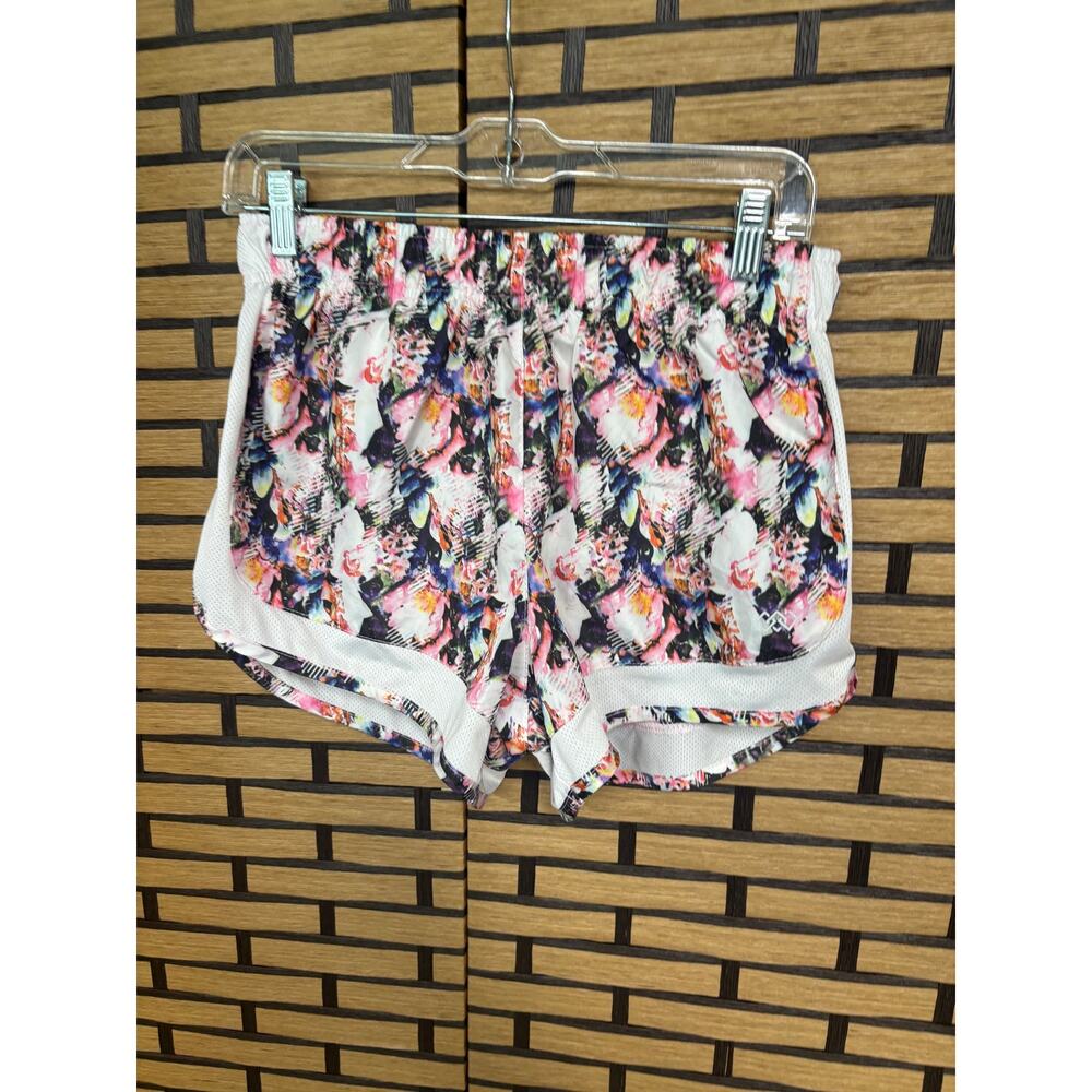 Legend Active‎ Shorts Size Medium